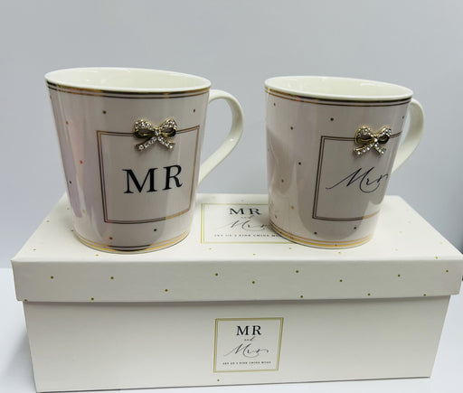 MR AND MRS MUG