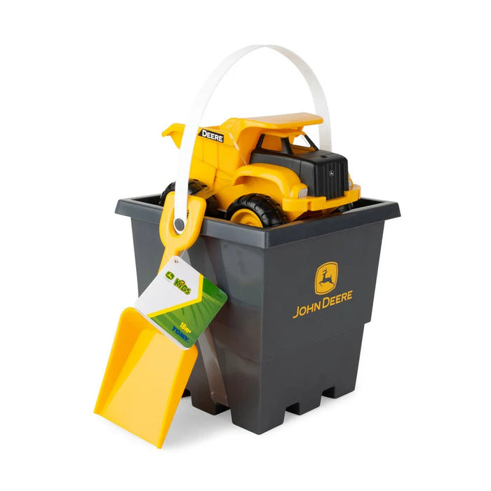 John Deere 15cm Sand Pit Bucket Set: Dump Truck W/Square Bucket & Shovel 18M+